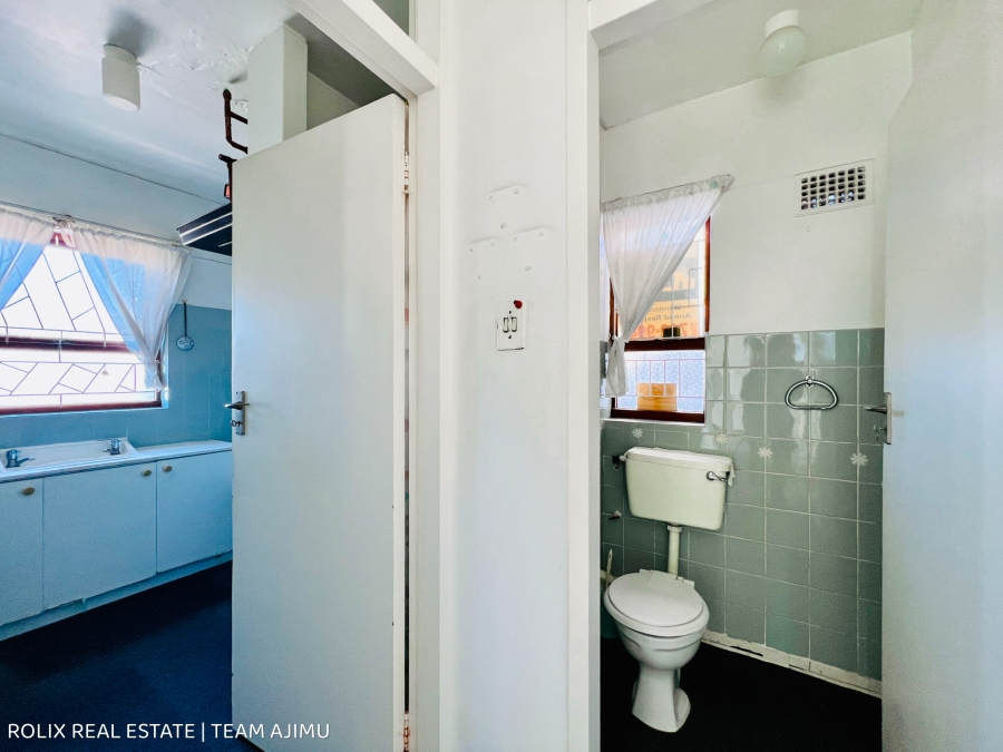 2 Bedroom Property for Sale in Wynberg Western Cape